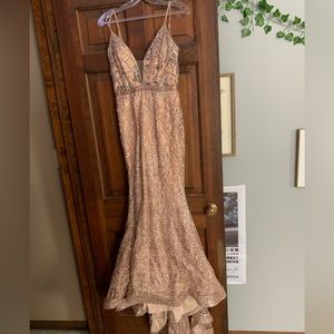 Jovani prom dress size: 4